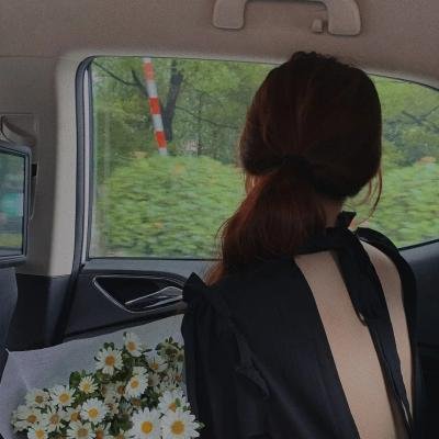 查理布朗，跟着小猎犬一起来热舞吧！